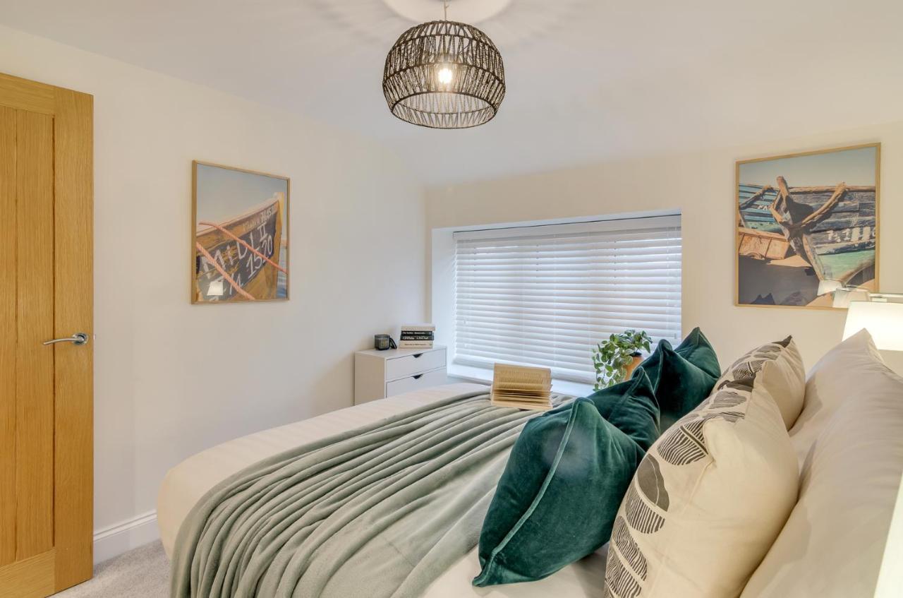 Spacious 6-Bed Home, Near The Norfolk Broads Clippesby Zewnętrze zdjęcie